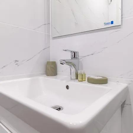 Bunardjik Hill 1-bed Apartament