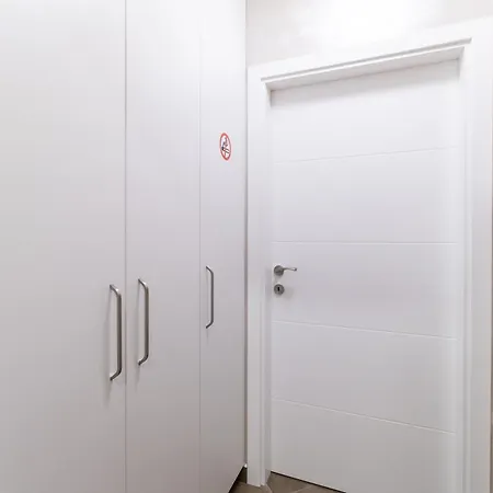 Bunardjik Hill 1-bed Apartament *