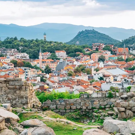 Bunardjik Hill 1-bed Apartament