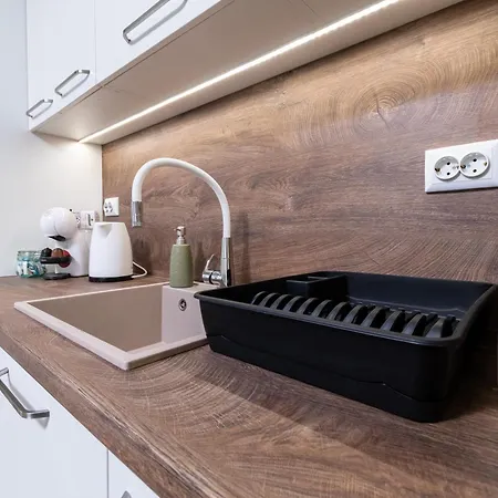 Bunardjik Hill 1-bed Apartment Plowdiw